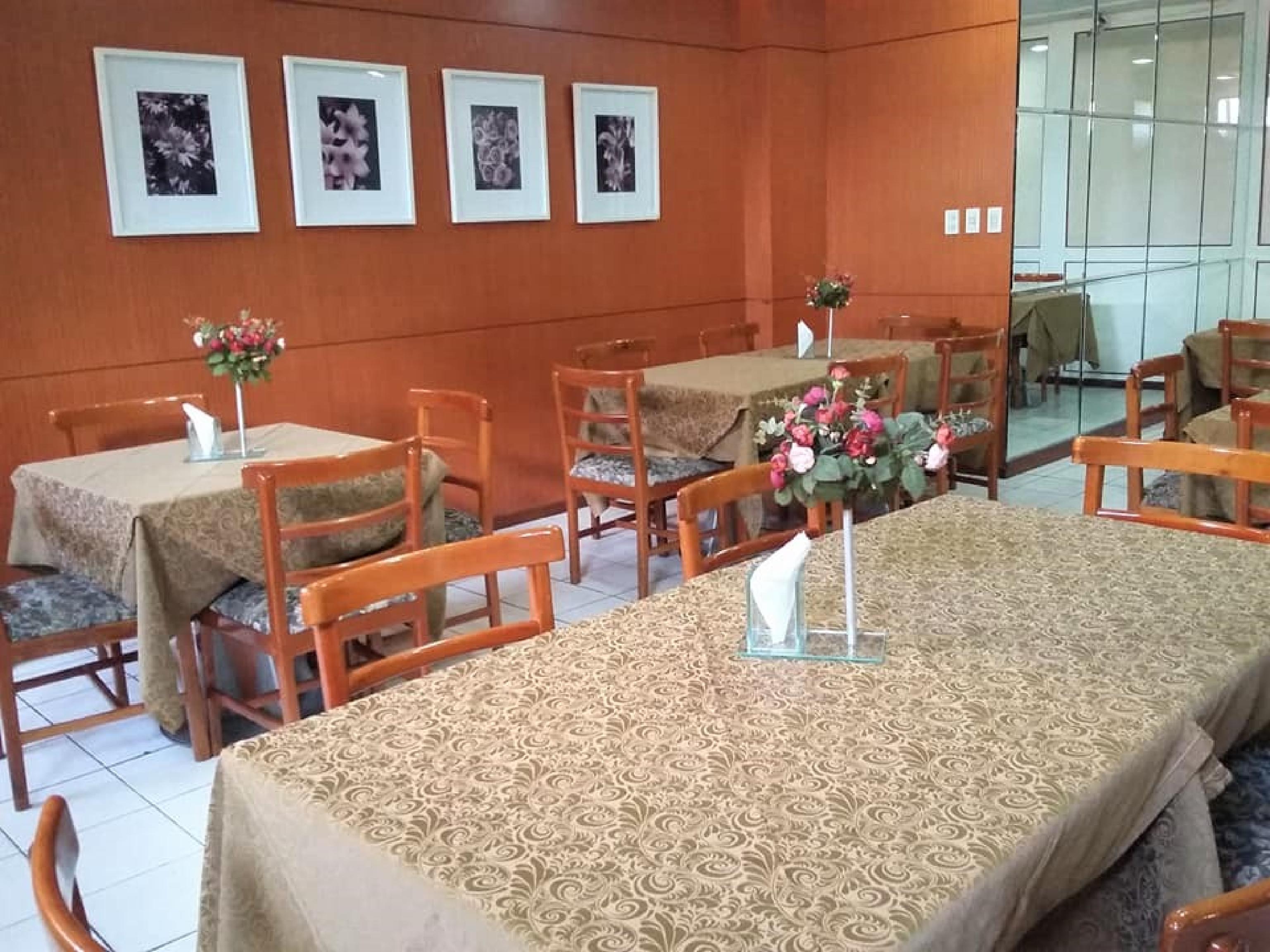 Hotel Oyo Real Palace Hotel, 3*