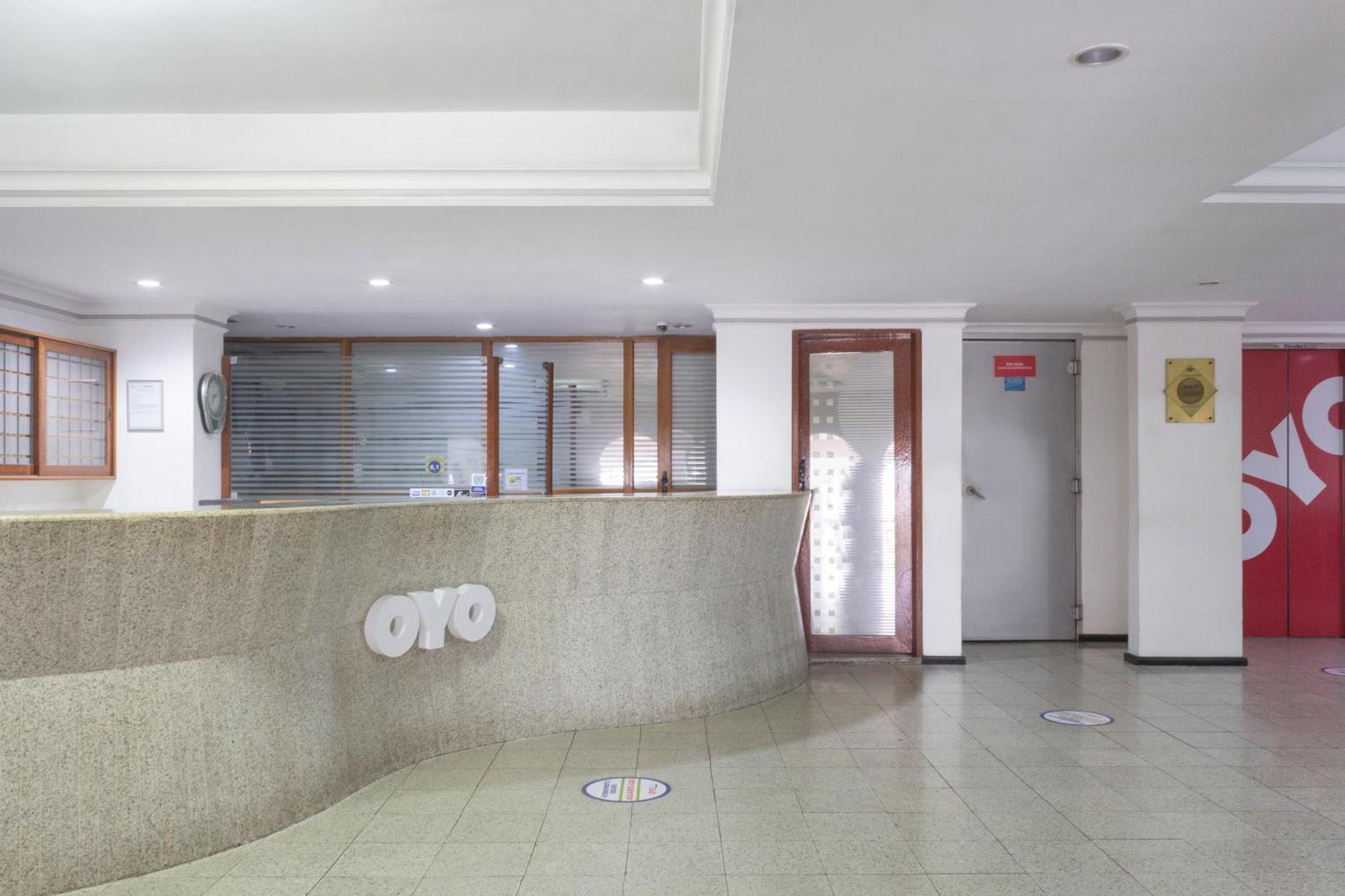 Hotel Oyo Real Palace Hotel,