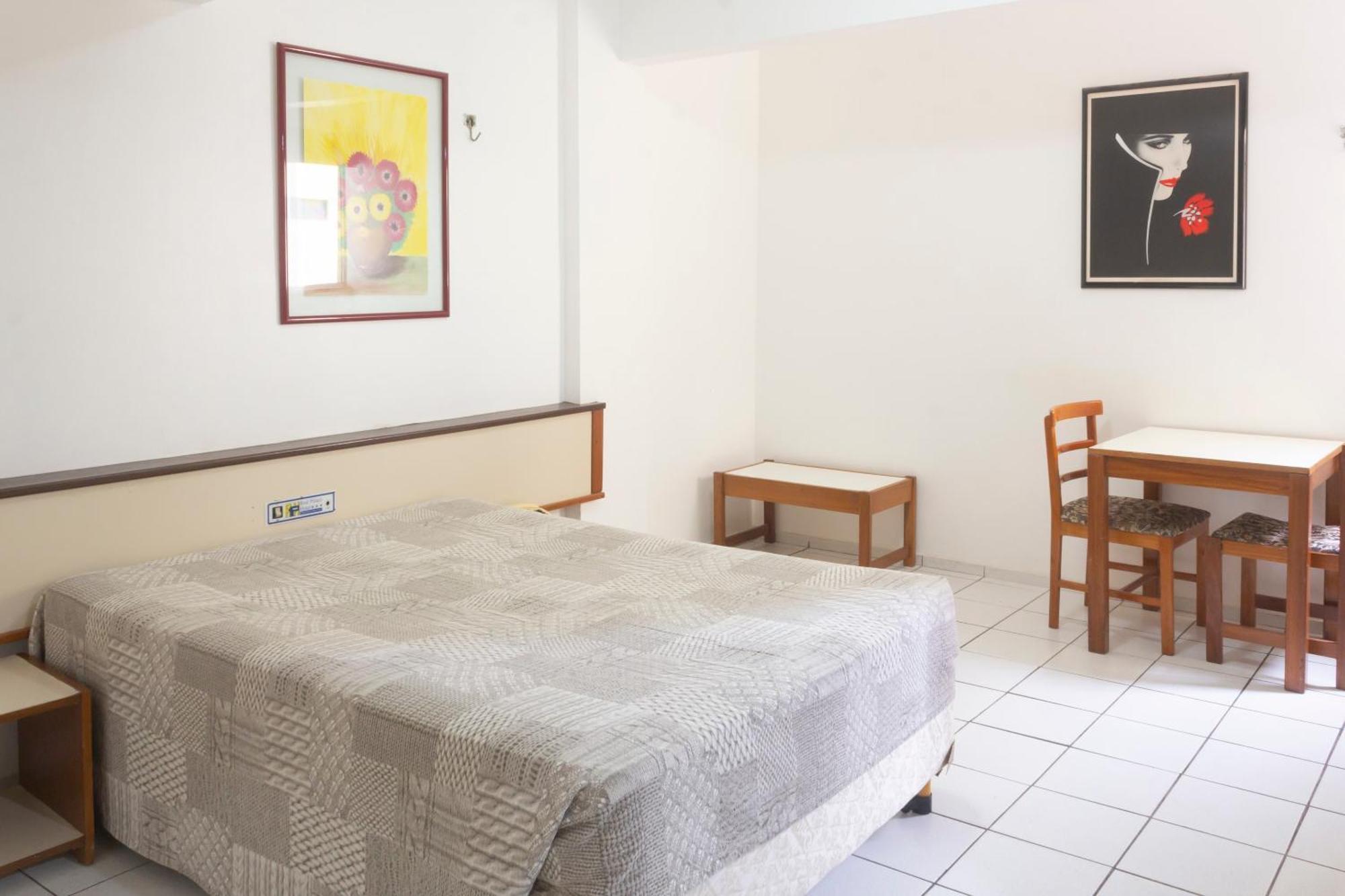Oyo Real Palace Hotel, Hotel 3*